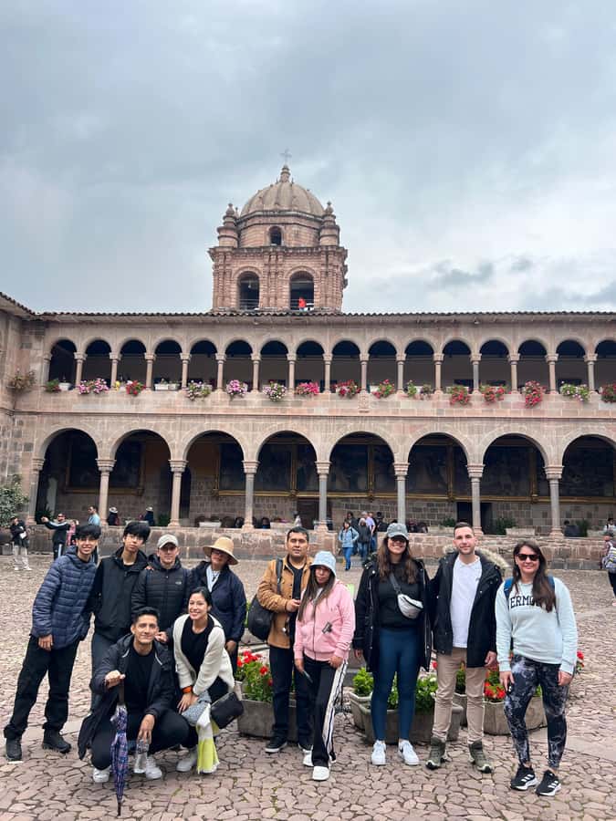 Cuzco : Excursion City Tour in Cusco, Sacsayhuaman and Tambomachay - Puca Pucara, the roadside fortress