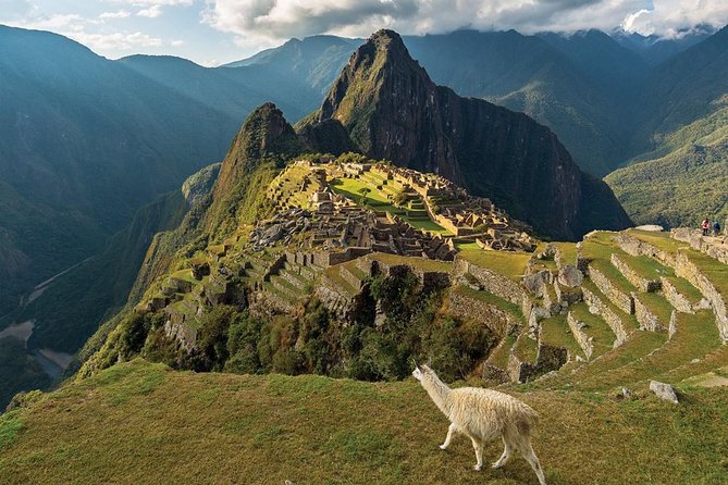 Epic Machu Picchu 2-Day Adventure by Car with Overnight Stay - The Cusco pickup and the long road south