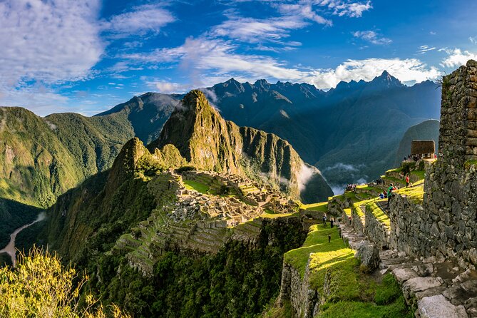 Excursion to the Sacred Valley and Machu Picchu by Panoramic Train - Why this two-day route works well