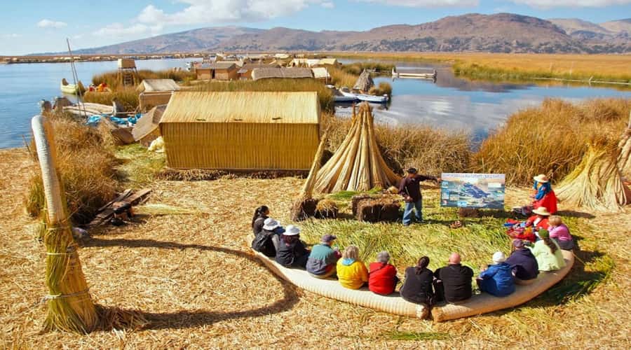 Floating Islands of the Uros - Arriving at the Uros community