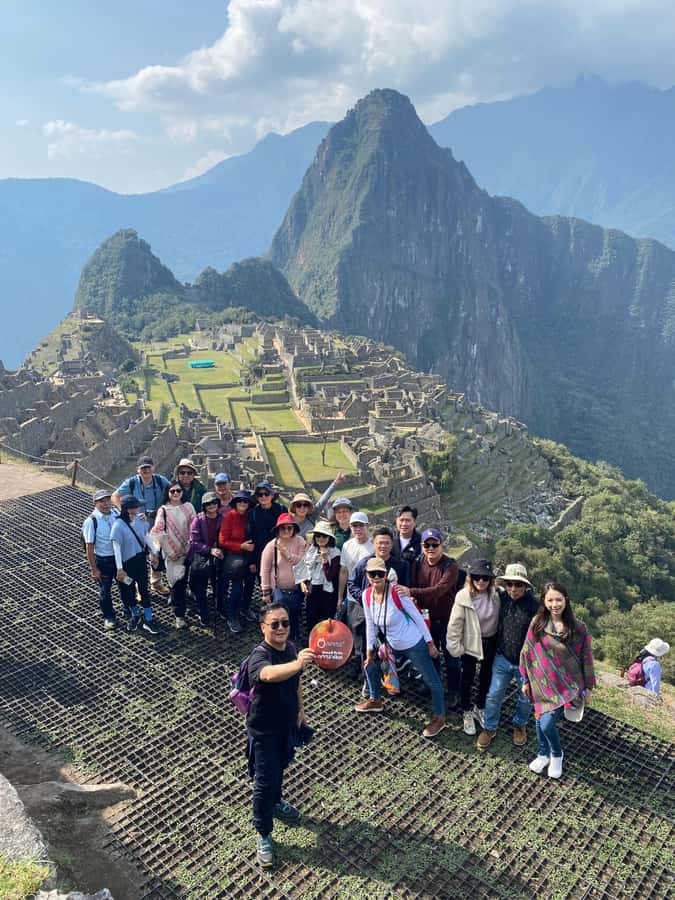 From Aguas Calientes: Machu Picchu guided tour with tickets - The 25-minute bus ride to Machu Picchu