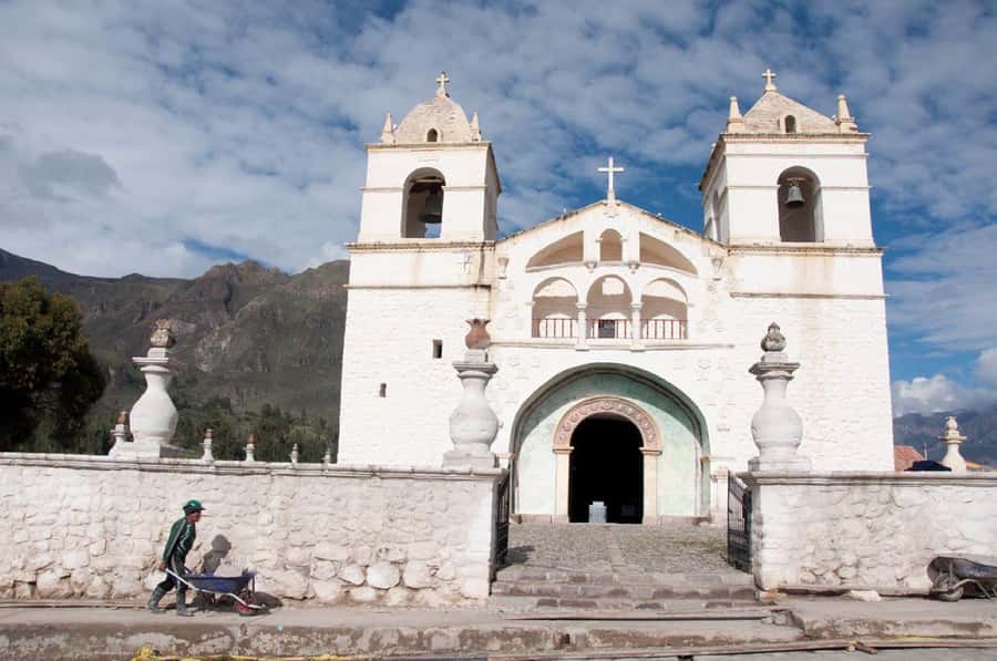 From Arequipa: Colca Canyon and Condor Watching Day Trip - Lunch in Chivay and the extra costs