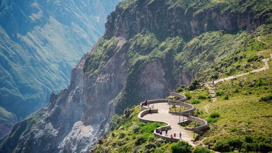 From Arequipa: Full Day Colca Canyon Tour - Lunch and hot springs in Chivay