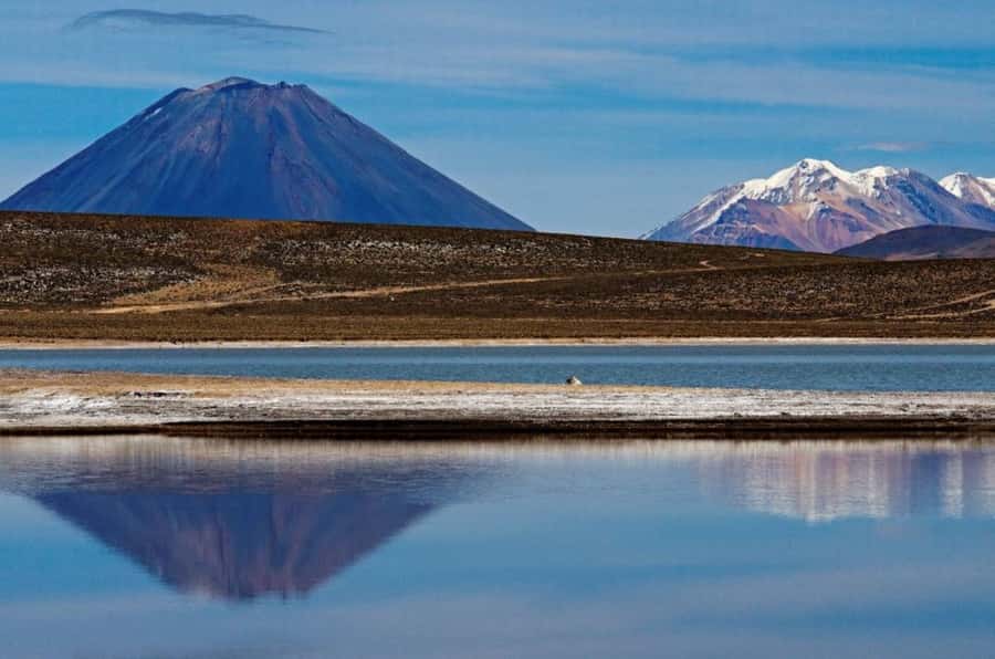 From Arequipa: Salinas Lagoon Full-Day Trip with Hot Springs - The early ride to Chiguata and its volcano viewpoint