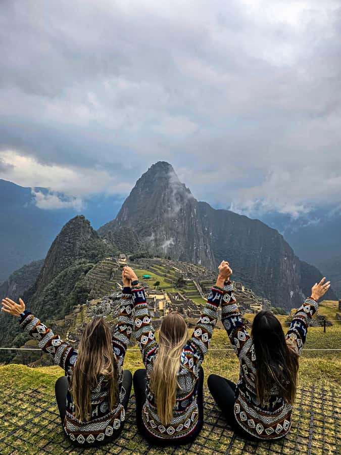 From Cusco: 1-day Machu Picchu Tour by Train - The bus ride up to Machu Picchu