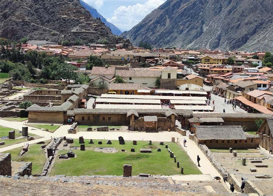From Cusco: 2-Day Trip to the Sacred Valley and Machu Picchu - Pisac, where farming and burial grounds meet