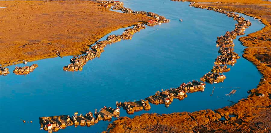 From Cusco: 3-Night Lake Titicaca Excursion - Night one: the 9:30 pm bus from Cusco