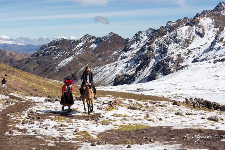 From Cusco: 7 Lakes Ausangate Trek with Breakfast and Lunch - Hiking the seven lakes at high altitude