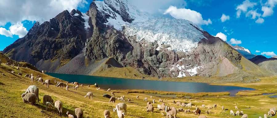 From Cusco: Ausangate Route - 7 Lagoons Tour + Meals - The long ride back to Cusco