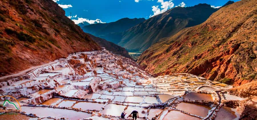 From Cusco: Chinchero Weavers, Moray, Maras Salt Mines Tour - Chinchero and the Andean textile tradition
