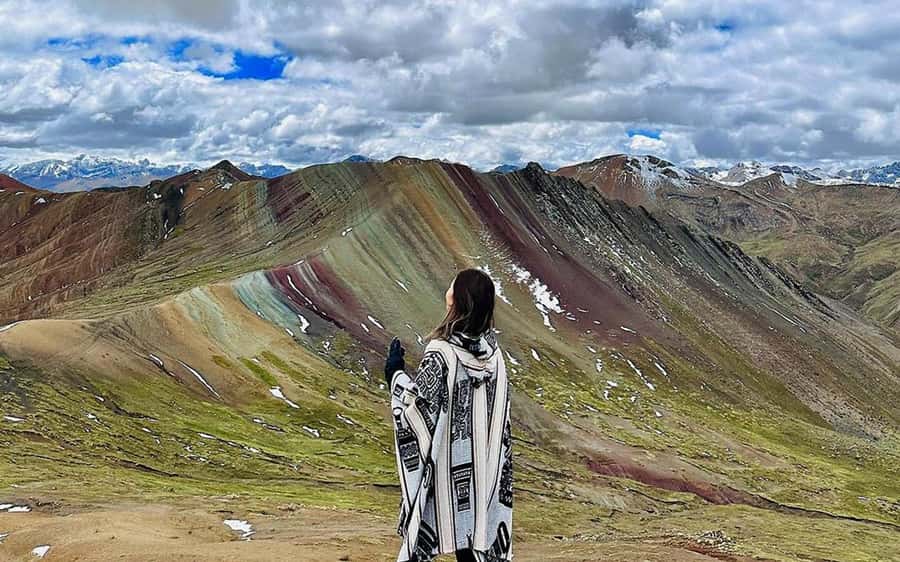 From Cusco: Full day Palccoyo Mountain tour - Reaching the three Palcoyo peaks