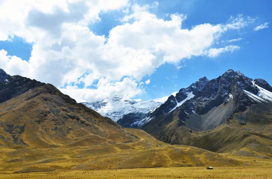 From Cusco: Full-Day Touristic Bus to Puno with Guided Tours - Andahuaylillas and the painted church interior
