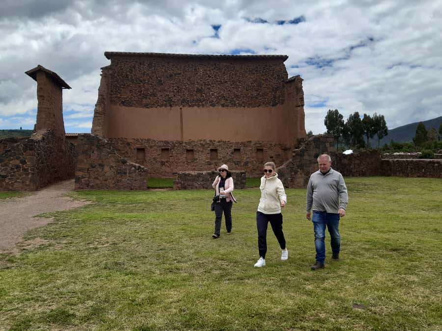 From Cusco: Lake Titicaca with a visit to Uros and Taquile - Why this Cusco to Puno route works