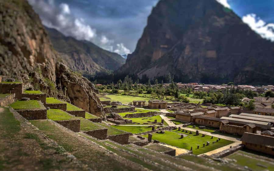 From Cusco: Maras and Moray and Ollantaytambo Tour - Maras and its 3,000 working salt pools