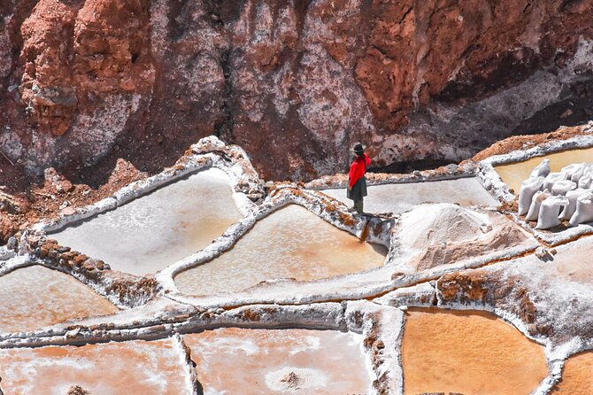From Cusco: Moray, Maras Salt Mines & Chinchero Weavers Half-Day - Chinchero textiles at 3,762 meters