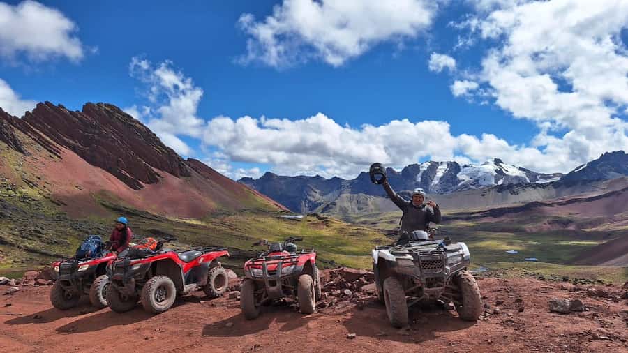 From Cusco: Mountain of colors and red valley on ATVs - Why this ATV and Rainbow Mountain combination works