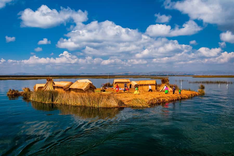 From Cusco: Titicaca Lake - Full day tour with sleeper bus - A useful morning stop in Puno