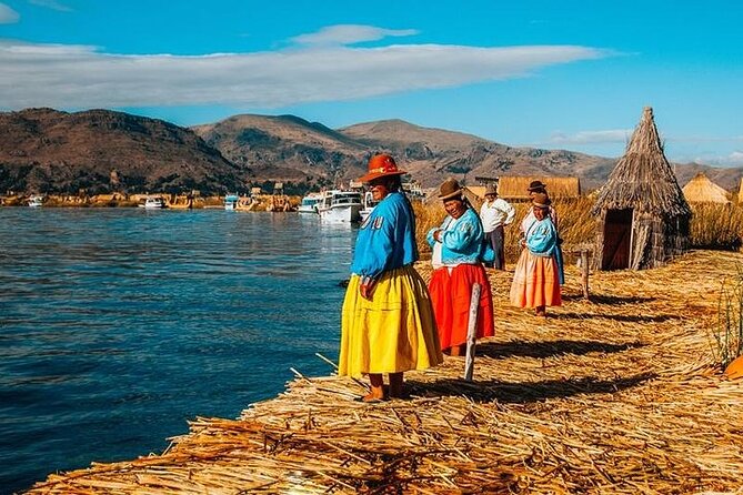 From Cusco to Lake Titicaca: 2-Day Homestay Tour - Morning on the Uros Floating Islands
