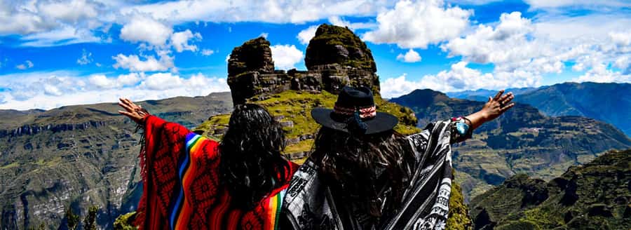 From Cusco: Waqrapukara Hike Full-Day Tour With Meals - The hike from Qenterococha Lagoon