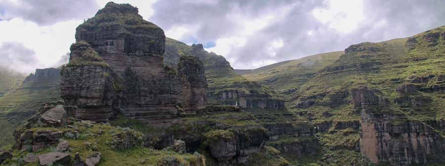 From Cusco: Waqrapukara Hike Full-Day Tour With Meals - A different route back through canyon country