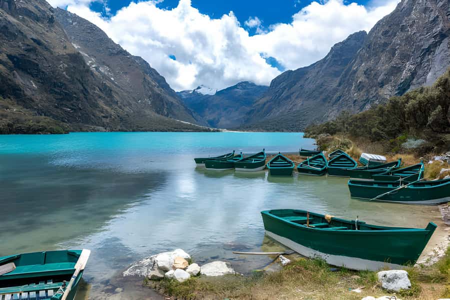 From Huaraz: Tour to Llanganuco Lakes (Chinancocha Lake) - Yungay adds a difficult chapter to the day