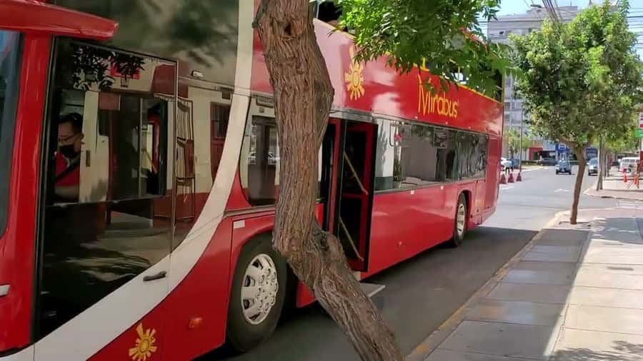 From Lima : 360° Panoramic Bus - Lima’s old town and its crowded list of landmarks