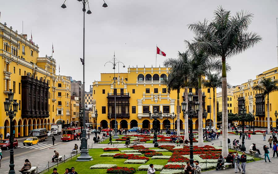 From Lima: City Tour with Catacombs & Pachacamac Inka Ruins - Plaza San Martín and Lima’s formal face
