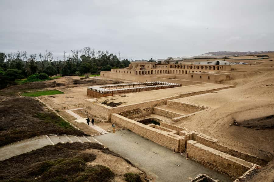From Lima: Excursion to the Temple of Pachacamac - Three hours among temples and murals