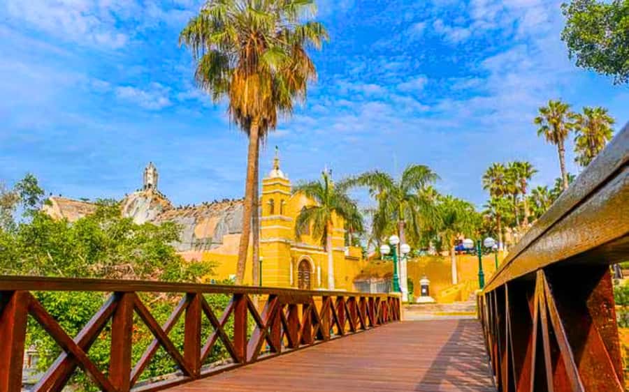 From Lima: Miraflores, Barranco & San Isidro Guided Tour - Huaca Pucllana: an ancient pyramid in a modern neighborhood
