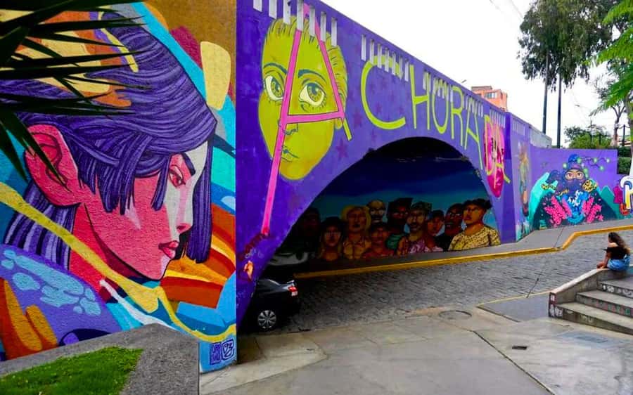 From Lima: Miraflores, Barranco & San Isidro Guided Tour - Why the short van rides matter