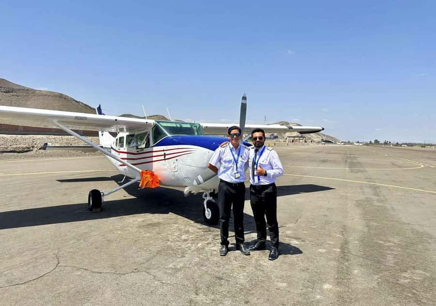 From Lima: Nazca Lines and Ica Desert Day Trip - Breakfast and the road to Nazca