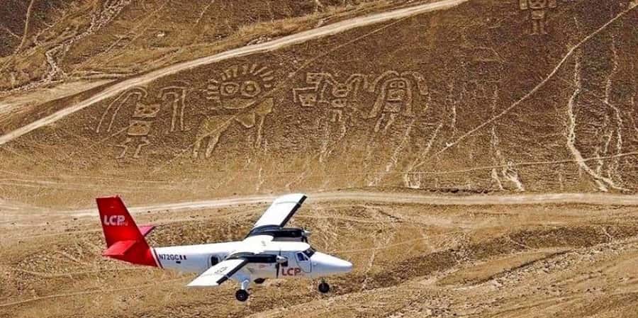 From Lima: Nazca Lines Flight with Huacachina Oasis Tour - From the road to Nazca City