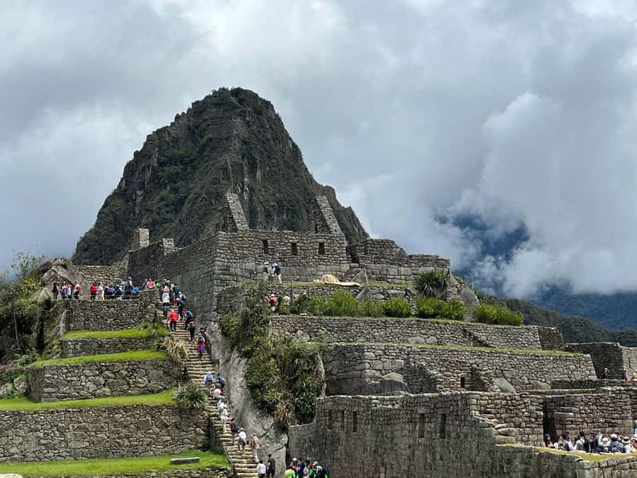 Full day Machu Picchu departing from the city of Cusco - Inca Rail Voyager through the Sacred Valley