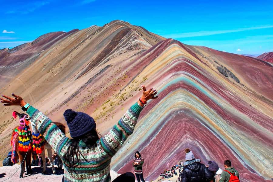 FULL DAY| MOUNTAIN OF COLORS ON HORSEBACK - The 4:30 a.m. departure from Cusco