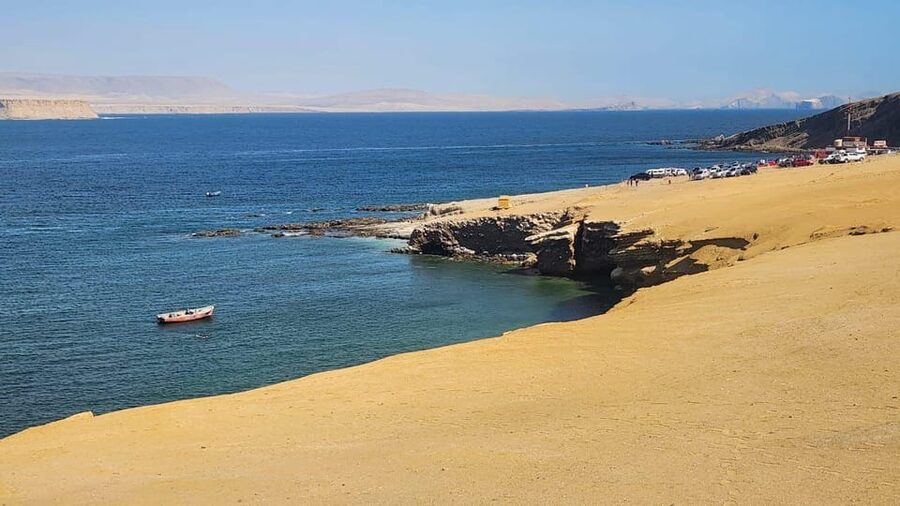 FULL DAY PARACAS - ICA - Should you book the Paracas and Huacachina tour?