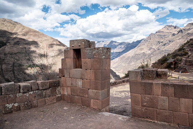 Full-Day Sacred Valley Tour from Cusco - Chinchero brings textiles and Inca foundations together
