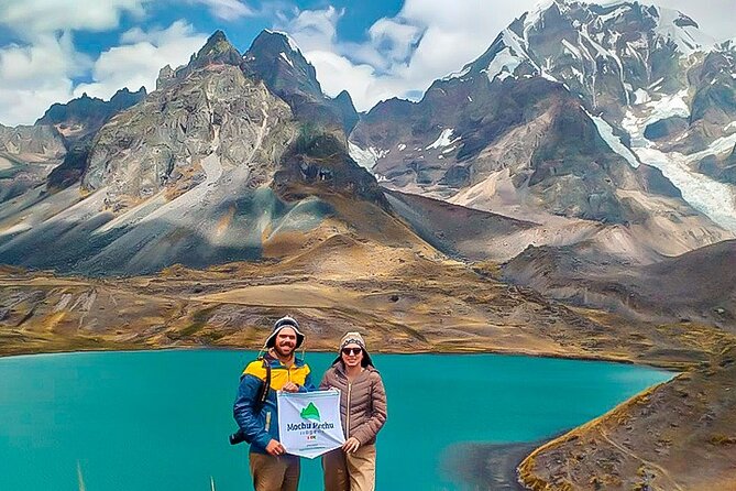 Full-Day Tour to Ausangate 7 Lakes - The 4:00 am start and drive to Pacchanta