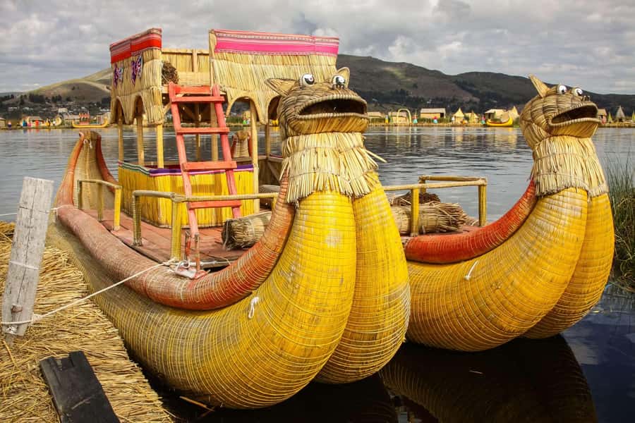 Full Day Tour to Titicaca Lake in Puno: Uros and Amantani - The long crossing to Amantani