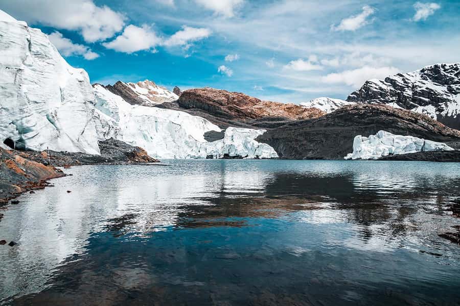 Huaraz-Excursion to the Pastoruri Snows and Puyas Raymondi - From Huaraz to Patococha Lagoon