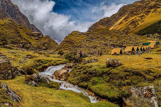 Humantay Lake Full-Day Adventure: Scenic Trek and Stunning Views - Guides, communication, and group care
