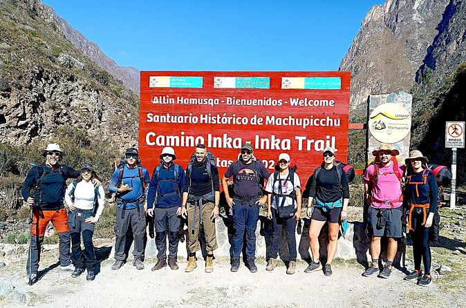 Inca Trail Machu Picchu 4 Days - Day three: tunnels, baths, and Wiñayhuayna