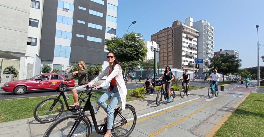 Lima Bike Tour: La Costa Verde & Jesus Statue in Chorrillos - Timing, booking, and who should choose it