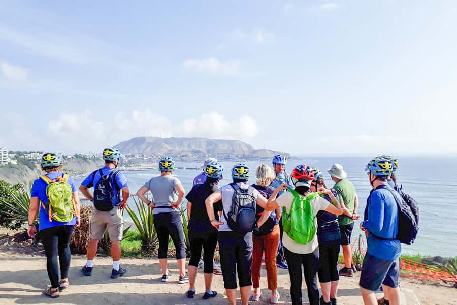 Lima Bike Tour: La Costa Verde & Jesus Statue in Chorrillos - From Miraflores cliffs to the top of El Morro