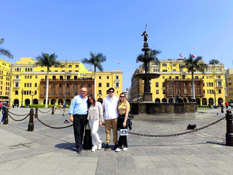 Lima: City Highlights Walking Tour & Catacombs - Starting with Plaza San Martín