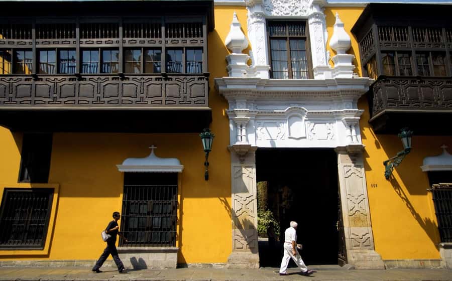Lima : City tour 360° Panoramic bus - Sightseeing Tour - San Francisco convent and the underground catacombs
