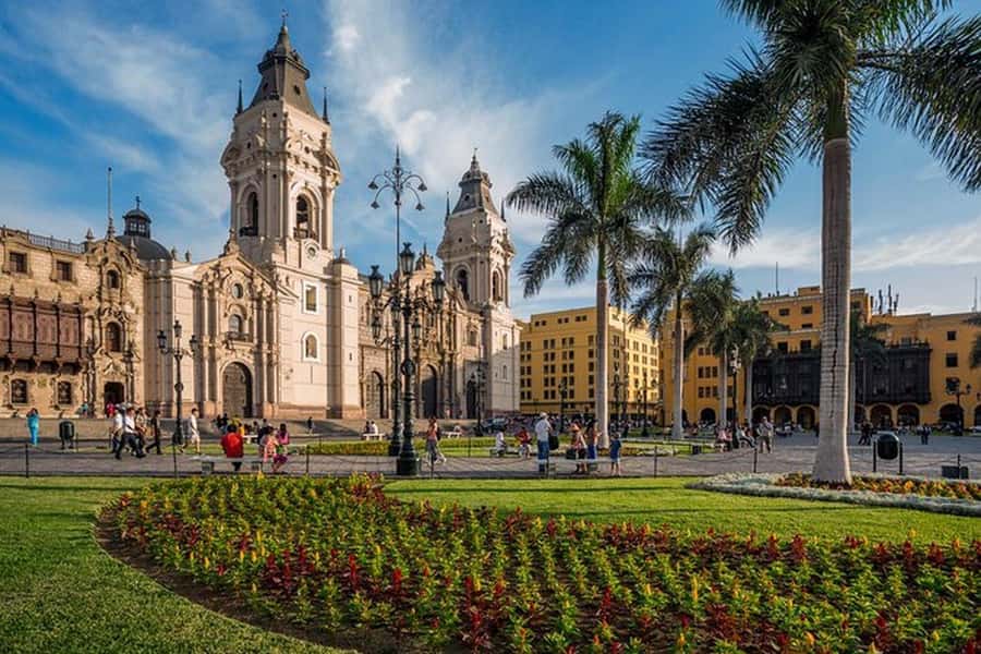 Lima : City Tour by Panoramic Bus - Walking & Catacombs - Plaza San Martín and Lima’s formal center