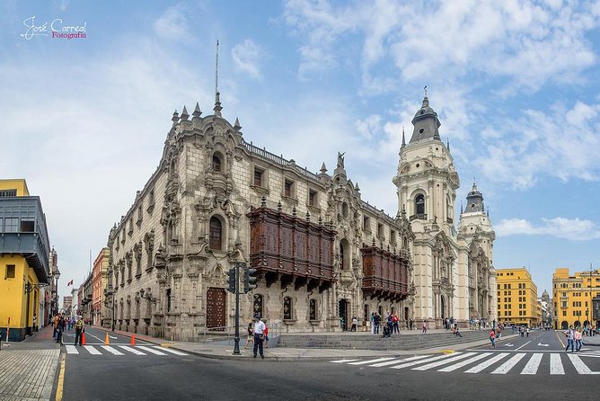 Lima City Tour. Pre-Hispanic, Colonial and Modern Tour. - A quick taste at ChocoMuseo Berlin