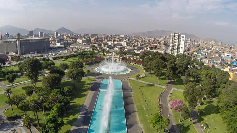 Lima: Cooking Workshop and Water Circuit Tour - Making ceviche with Chef Arturo