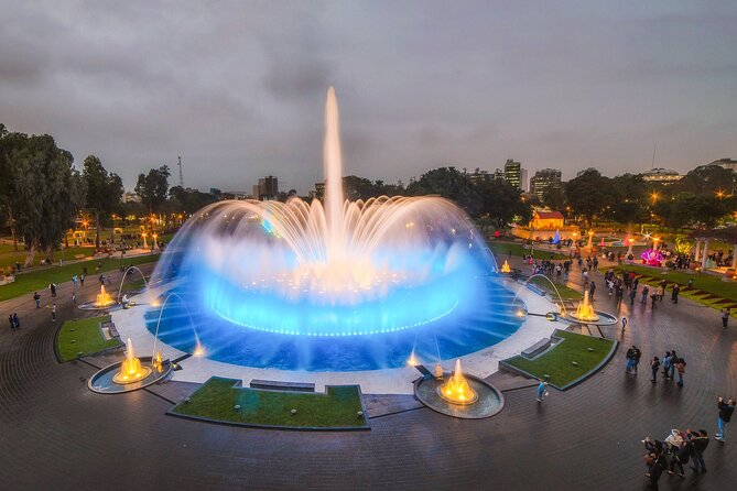Lima Evening Tour: Magic Water Circuit & Fountain Show - Who will get the most from this evening