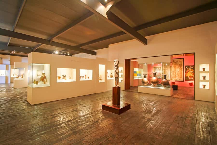 Lima: Half-Day Colonial Lima and Larco Museum Tour - Casa Aliaga and the story inside an old family home